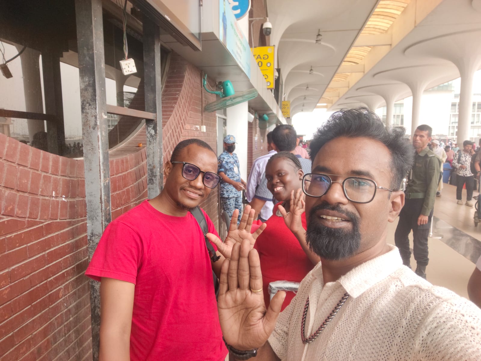 Zimbabwe Representatives Leave Bangladesh